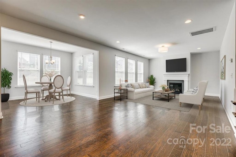 Photo 13 of 48 - 5009 Millbridge Pkwy, Waxhaw, NC 28173