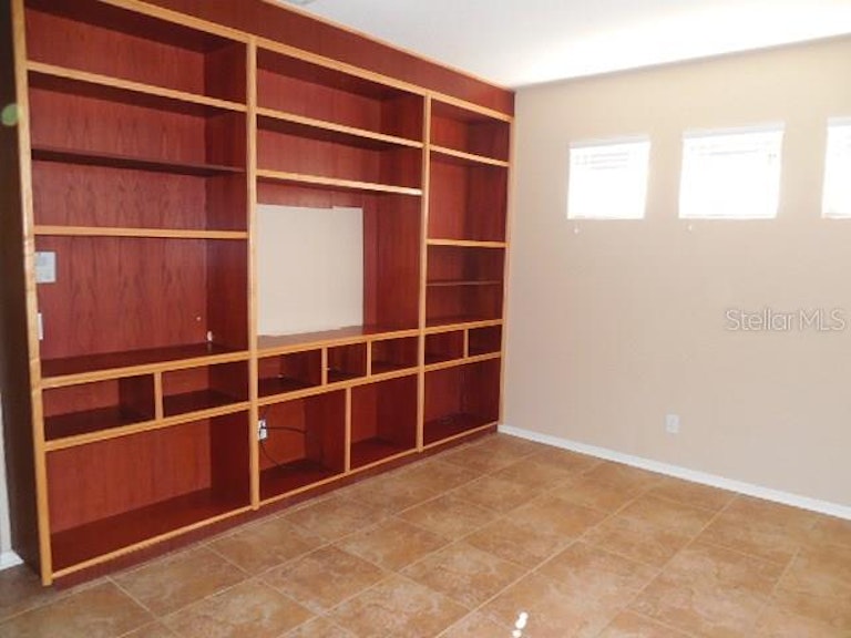 Photo 18 of 25 - 8748 Handel Loop, Land O Lakes, FL 34637