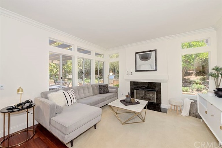 Photo 16 of 50 - 28561 Camelback Rd, Trabuco Canyon, CA 92679