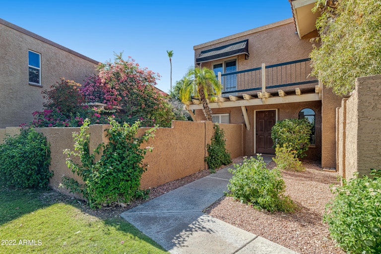 Photo 1 of 40 - 10430 N 10th Pl #2, Phoenix, AZ 85020