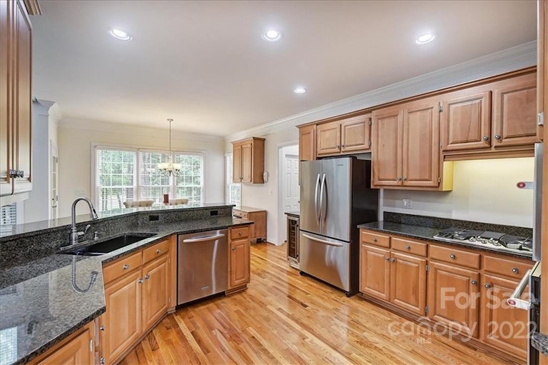 Photo 10 of 48 - 14636 Northgreen Dr, Huntersville, NC 28078