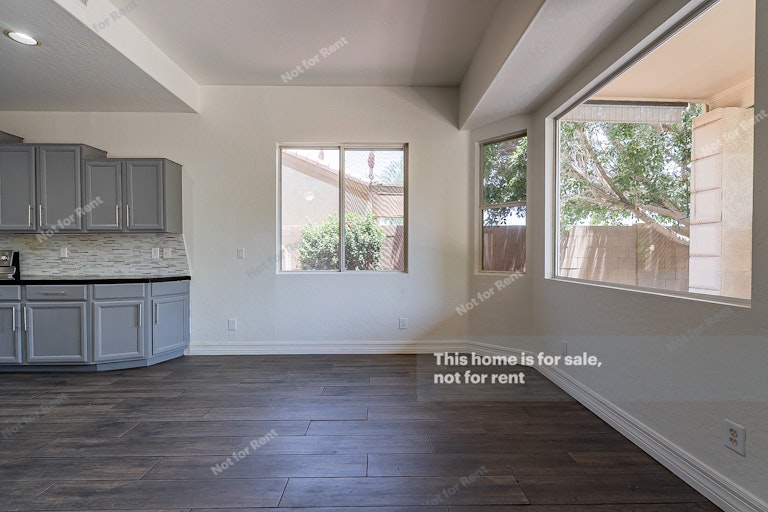 Photo 11 of 45 - 1345 W Washington Ave, Gilbert, AZ 85233