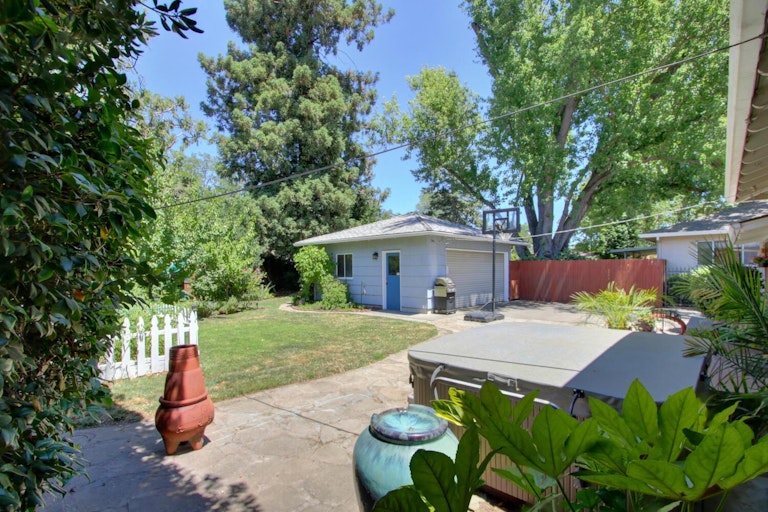 Photo 55 of 87 - 4501 Moddison Ave, Sacramento, CA 95819