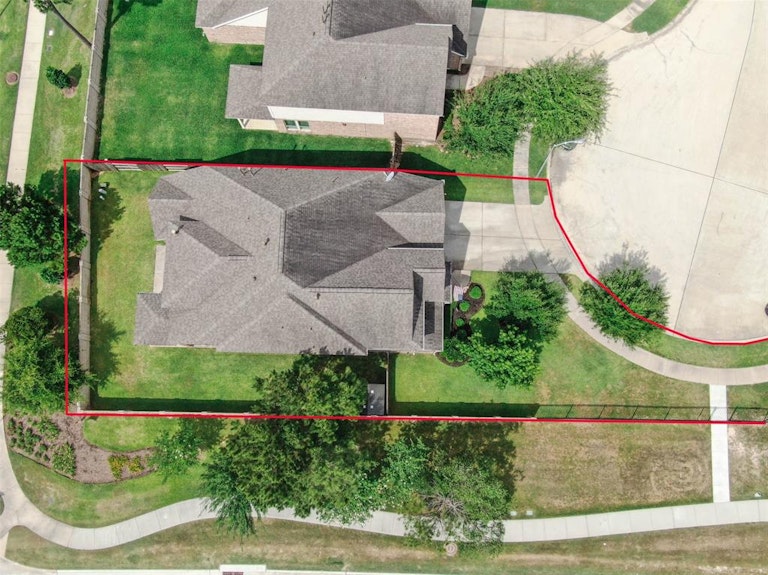 Photo 40 of 47 - 27390 Pendleton Trace Dr, Spring, TX 77386