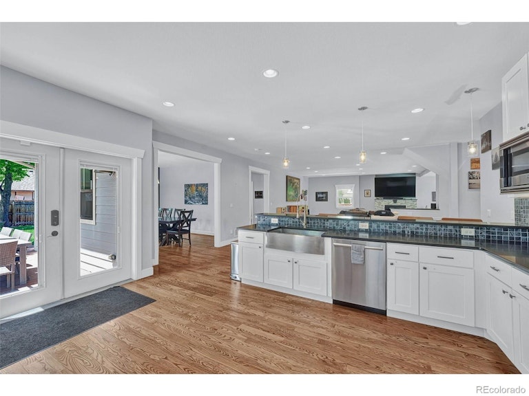Photo 9 of 40 - 2039 S Gilpin St, Denver, CO 80210