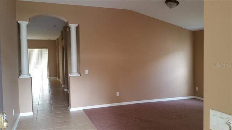 Photo 8 of 24 - 27434 Edenfield Dr, Wesley Chapel, FL 33544