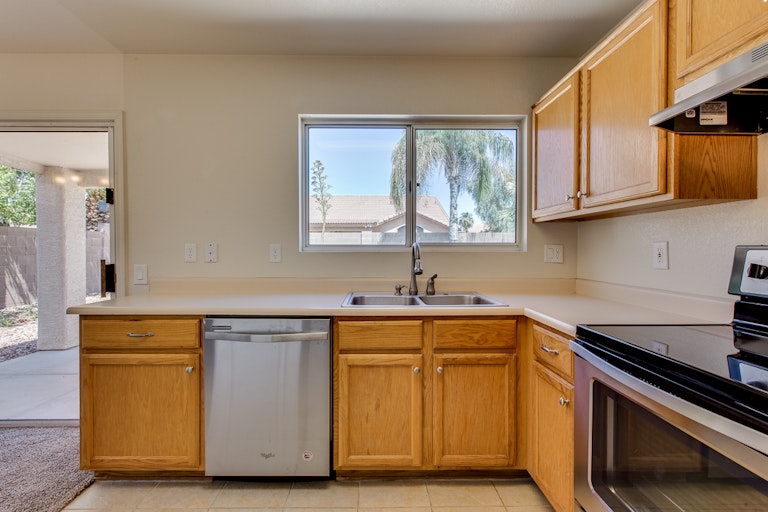 Photo 7 of 30 - 1858 E Carla Vista Dr, Chandler, AZ 85225