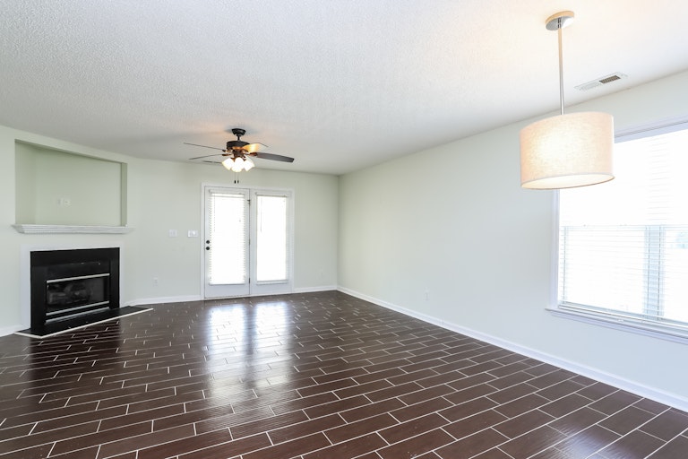 Photo 7 of 25 - 2211 Turtle Point Dr, Raleigh, NC 27604