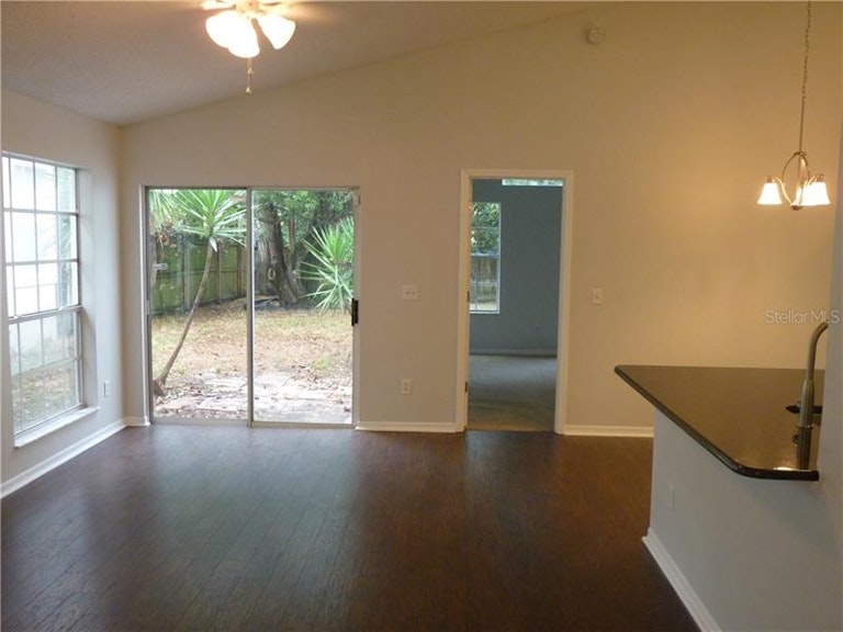 Photo 4 of 22 - 5109 Mystic Point Ct, Orlando, FL 32812