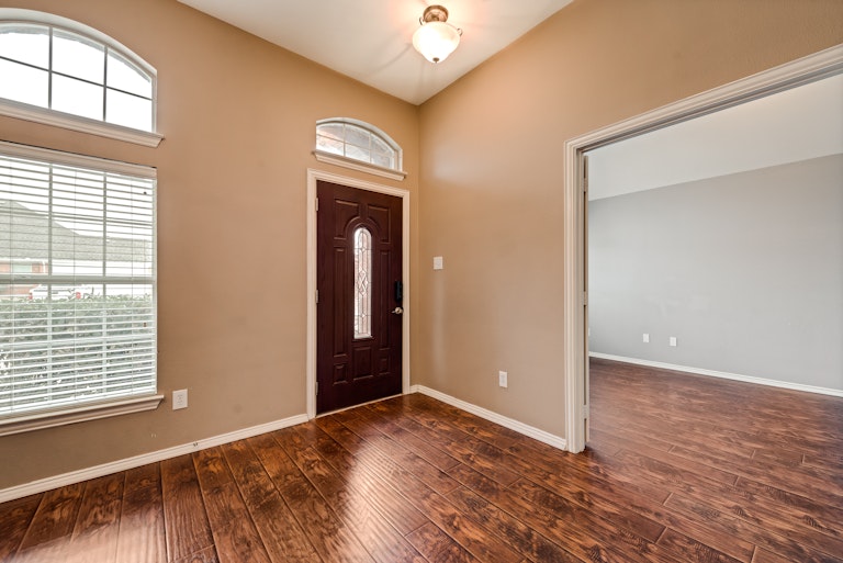 Photo 8 of 27 - 300 Crabapple Dr, Wylie, TX 75098