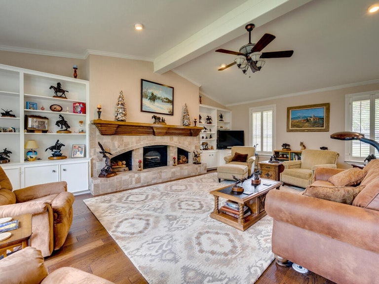 Photo 14 of 40 - 8800 Spring Lake Dr, Austin, TX 78750