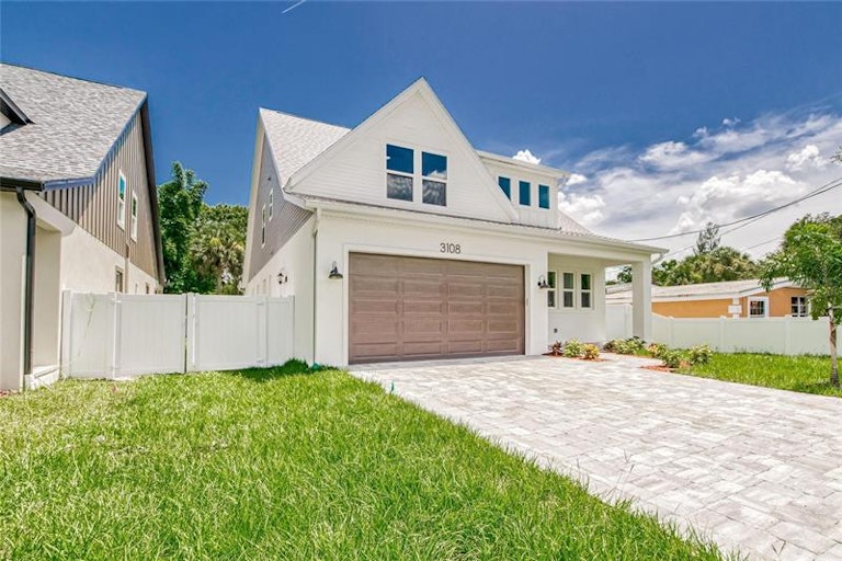 Photo 6 of 62 - 3108 W Cherokee Ave, Tampa, FL 33611