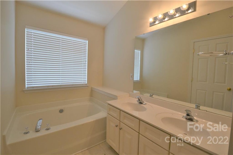 Photo 24 of 30 - 144 Rock Ridge Ln, Mount Holly, NC 28120