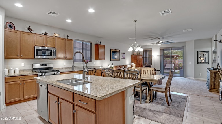 Photo 11 of 39 - 4581 W Pelotazo Way, Queen Creek, AZ 85142