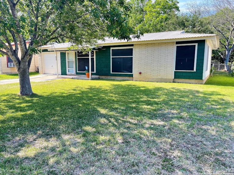 Photo 31 of 31 - 123 Felton Dr, San Antonio, TX 78226