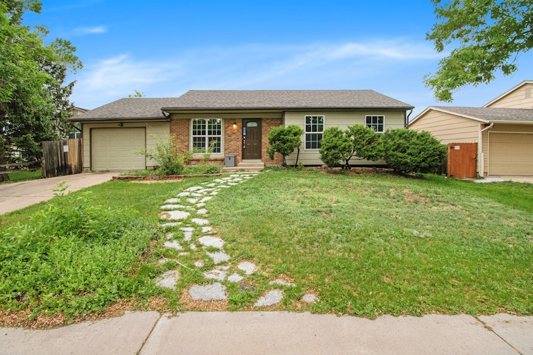 Photo 1 of 20 - 1651 S Walden Ct, Aurora, CO 80017