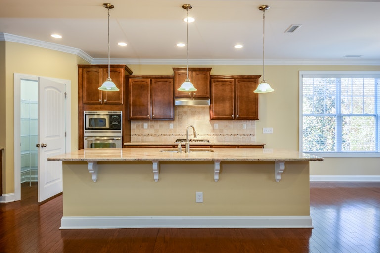 Photo 4 of 18 - 99 White Pine Dr, Clayton, NC 27527