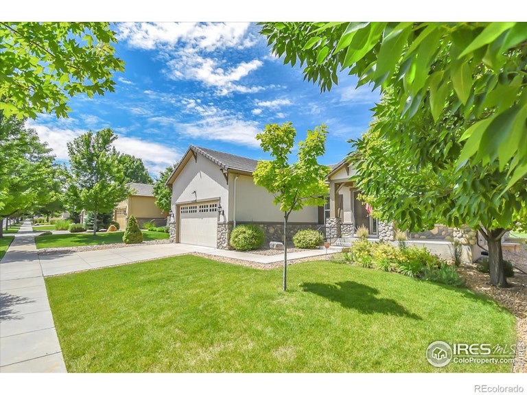 Photo 2 of 40 - 16445 Somerset Dr, Broomfield, CO 80023