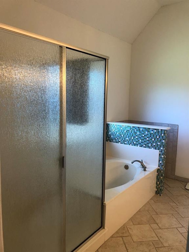 Photo 15 of 30 - 7513 Silverthorn Dr, Rowlett, TX 75089