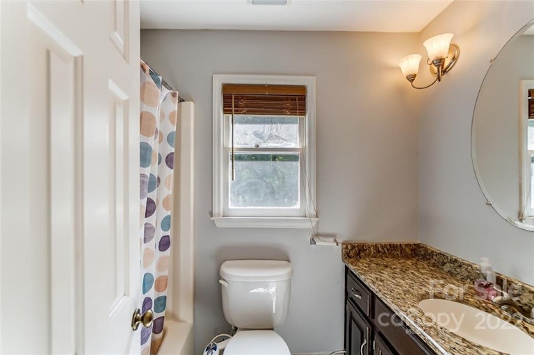 Photo 30 of 46 - 6538 Dougherty Dr, Charlotte, NC 28213