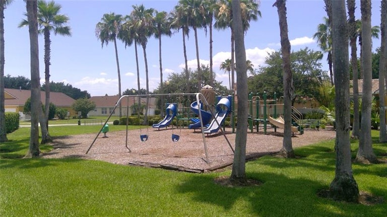 Photo 38 of 49 - 6609 Cherry Grove Cir, Orlando, FL 32809