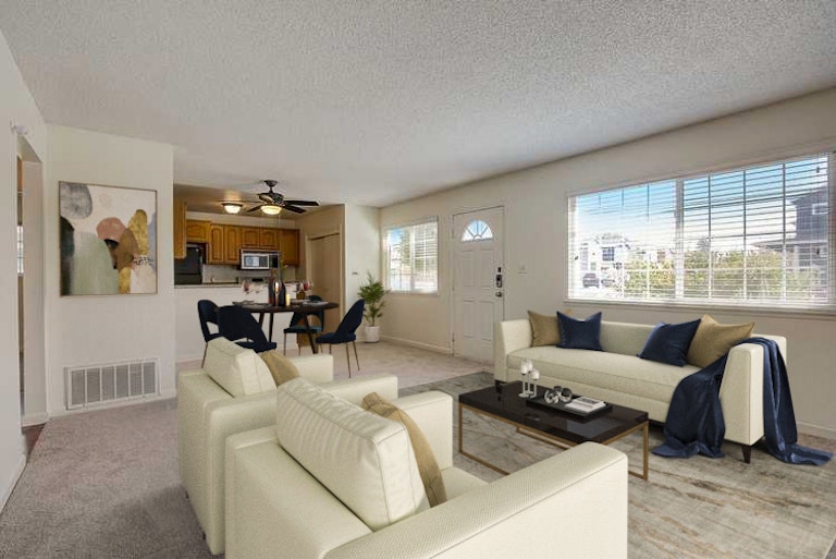 Photo 2 of 22 - 4525 Palm Ave #1, Sacramento, CA 95842