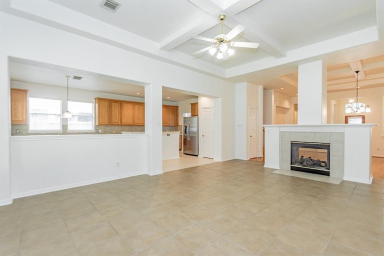 Photo 14 of 37 - 13106 Ryaneagles Dr, Houston, TX 77044