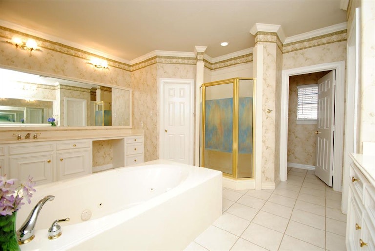 Photo 29 of 41 - 3118 Canyon Oak Ct, Houston, TX 77068