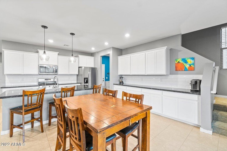 Photo 11 of 44 - 37154 N Navarra Rd, San Tan Valley, AZ 85140