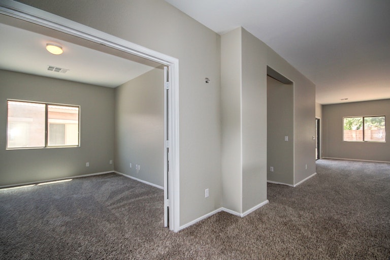 Photo 7 of 23 - 315 E Saddle Way, San Tan Valley, AZ 85143