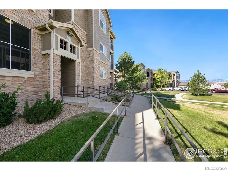 Photo 15 of 18 - 1435 Blue Sky Way #8-202, Erie, CO 80516