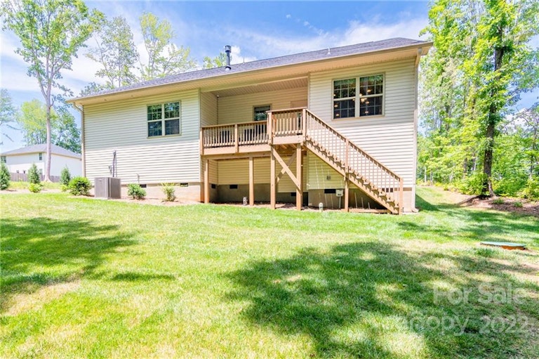 Photo 42 of 48 - 156 Wylie Trl, Statesville, NC 28677