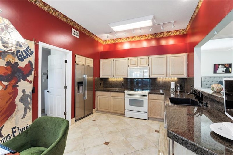 Photo 10 of 39 - 1833 Baillie Glass Ln, Orlando, FL 32835