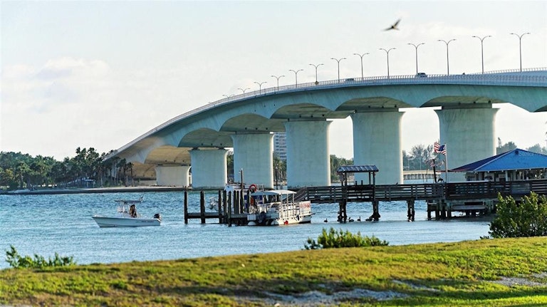 Photo 27 of 67 - 1720 Chester Ave, Sarasota, FL 34234