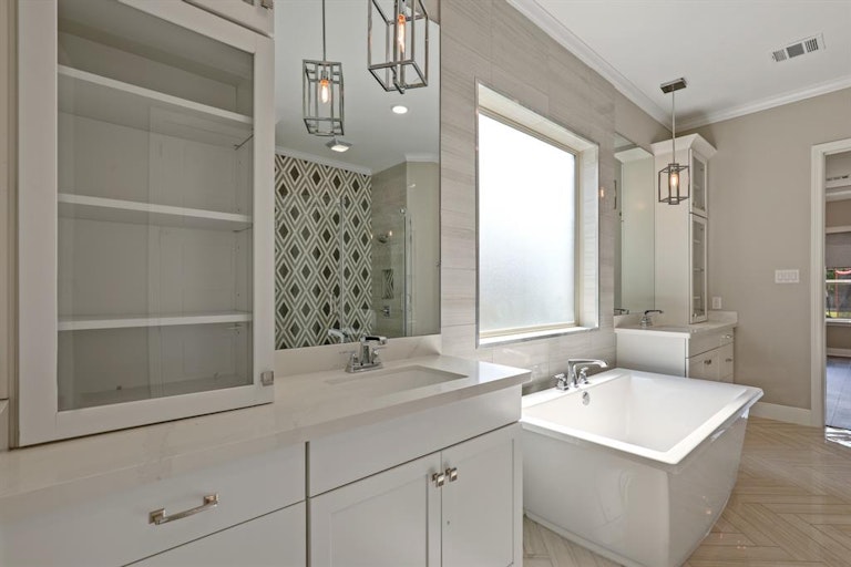 Photo 30 of 48 - 16127 W Moss Loop, Cypress, TX 77433