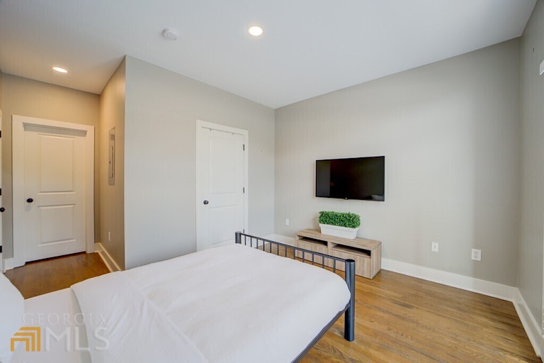 Photo 13 of 44 - 1300 Dekalb Ave NE #132, Atlanta, GA 30307
