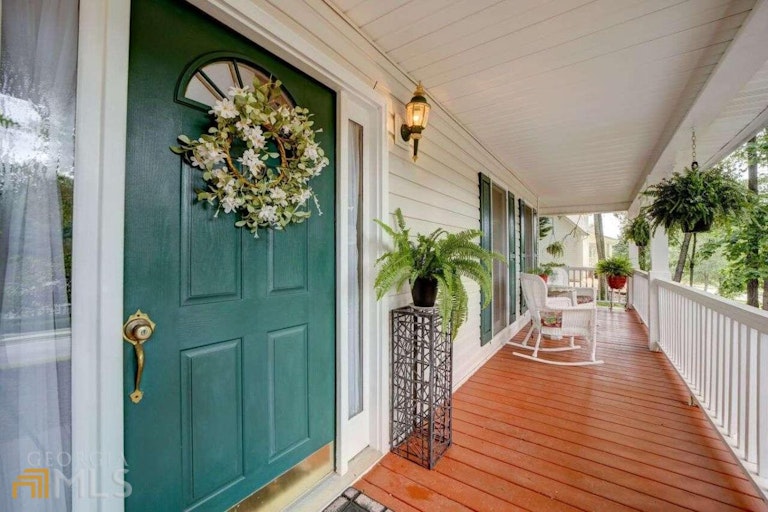 Photo 3 of 38 - 589 Whitby Dr, Douglasville, GA 30134