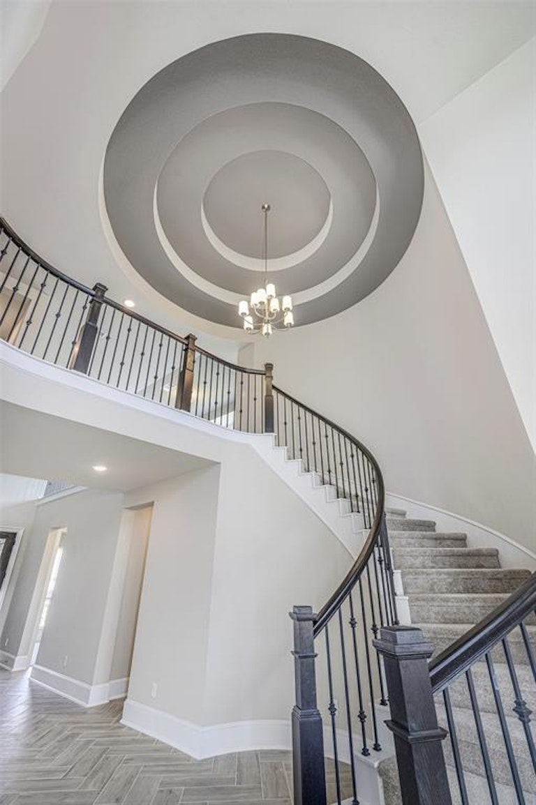 Photo 2 of 25 - 8707 Marina Alto Ln, Cypress, TX 77433