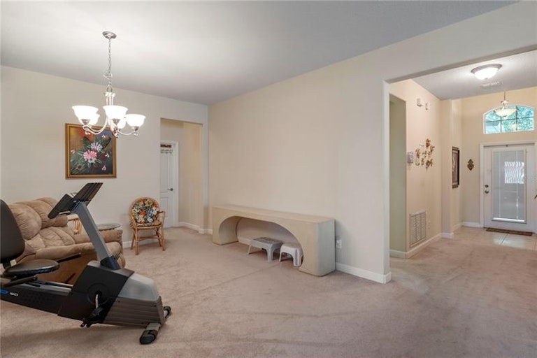 Photo 9 of 29 - 1010 Harmony Ln, Clermont, FL 34711