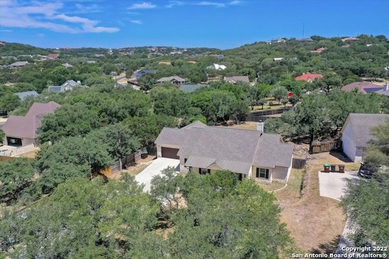 Photo 36 of 45 - 615 Midnight Dr, San Antonio, TX 78260