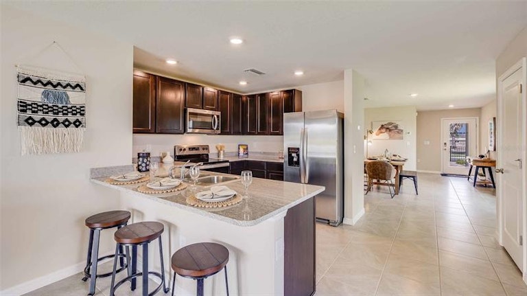 Photo 8 of 12 - 12204 Mountain Island Trl, Parrish, FL 34219