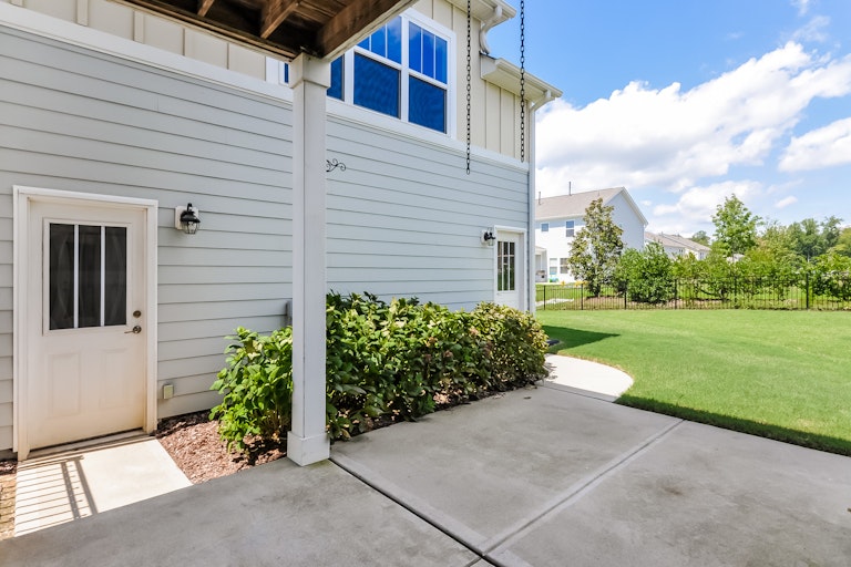 Photo 19 of 25 - 24 Plum Ln, Clayton, NC 27527