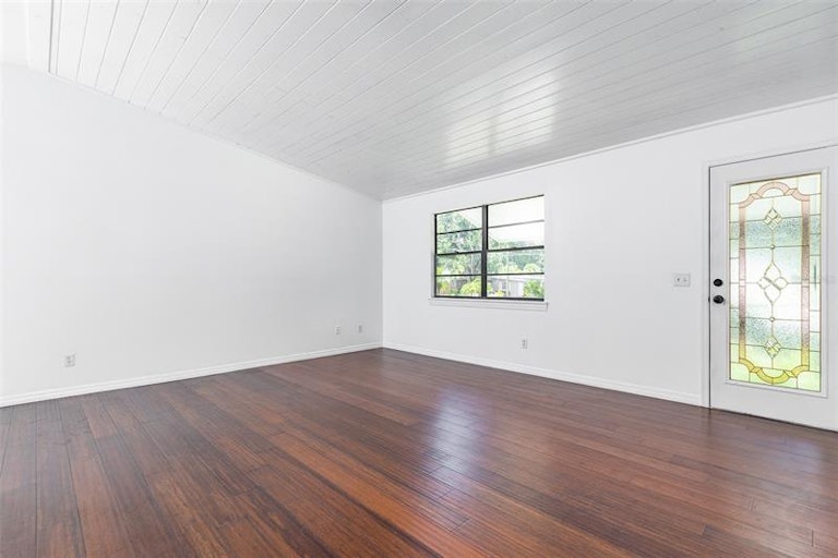 Photo 19 of 28 - 10017 Parsons St, Tampa, FL 33615