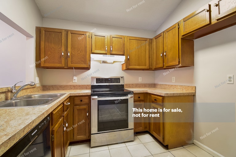 Photo 4 of 31 - 8350 Argyle Corners Ct, Jacksonville, FL 32244