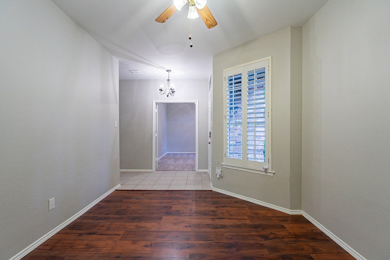Photo 17 of 23 - 2805 Hudson Xing, McKinney, TX 75072
