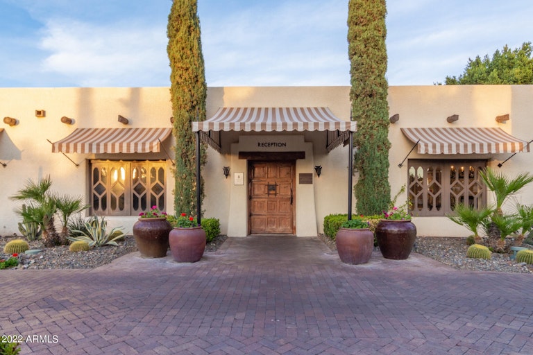 Photo 55 of 79 - 117 E Fairway Cir, Litchfield Park, AZ 85340
