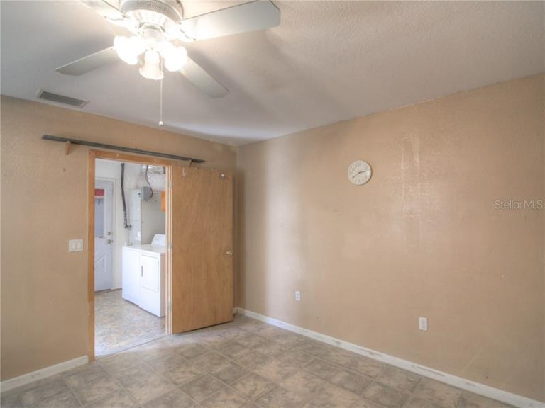 Photo 19 of 23 - 111 Volusia Dr, Winter Haven, FL 33884