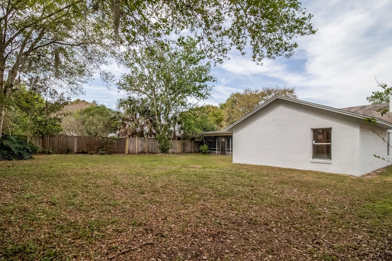 Photo 24 of 24 - 8027 Wellsmere Cir, Orlando, NC 32835