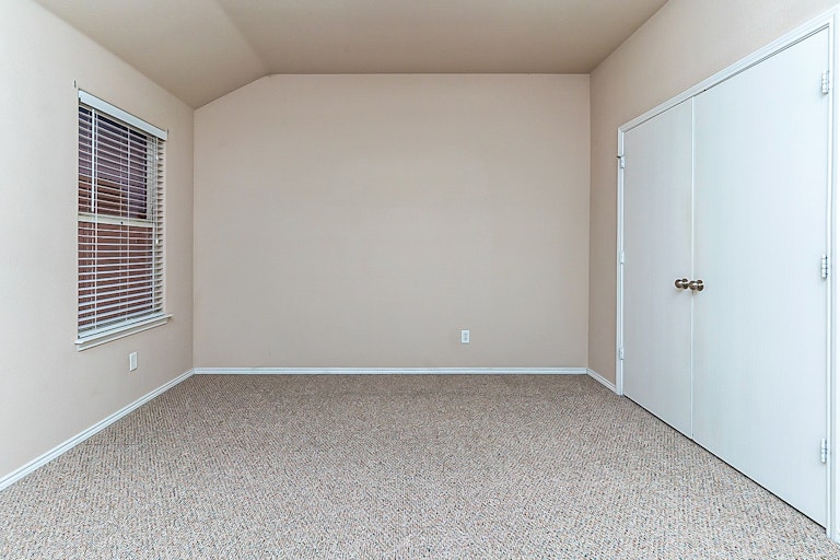 Photo 16 of 20 - 2061 Graham Ranch Rd, Fort Worth, TX 76134