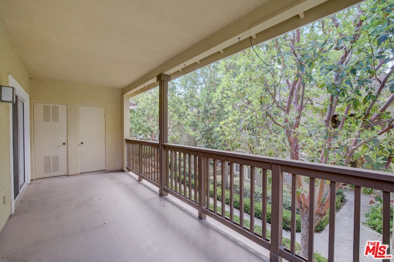 Photo 23 of 23 - 211 Gallery Way, Tustin, CA 92782